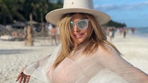 Loredana Groza și-a expus posteriorul, fără nicio reținere. Are sau nu celulită artista de 50 de ani?