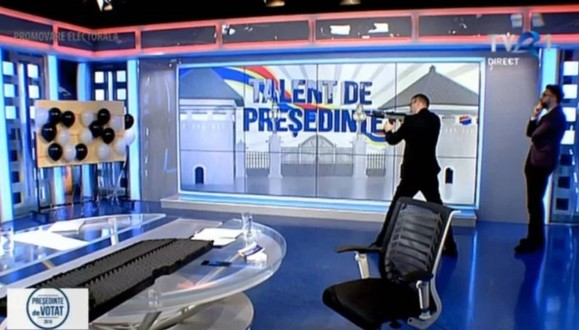 Alexandru Cumpănașu, apariție șocantă la TV! A tras cu arma în direct