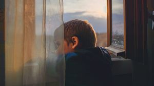 Singurătatea de cursă lungă a copiilor sacrificați ai României