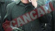 Ion Iliescu, huiduit si lovit de scandalagii