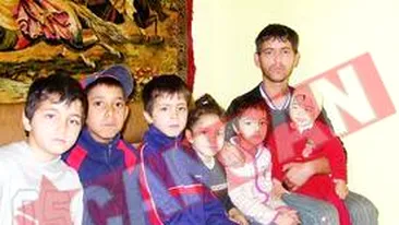 Romanii traiesc claie peste gramada