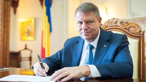 Iohannis a promulgat legea prin care cei care refuză un loc de muncă nu mai primesc ajutor social