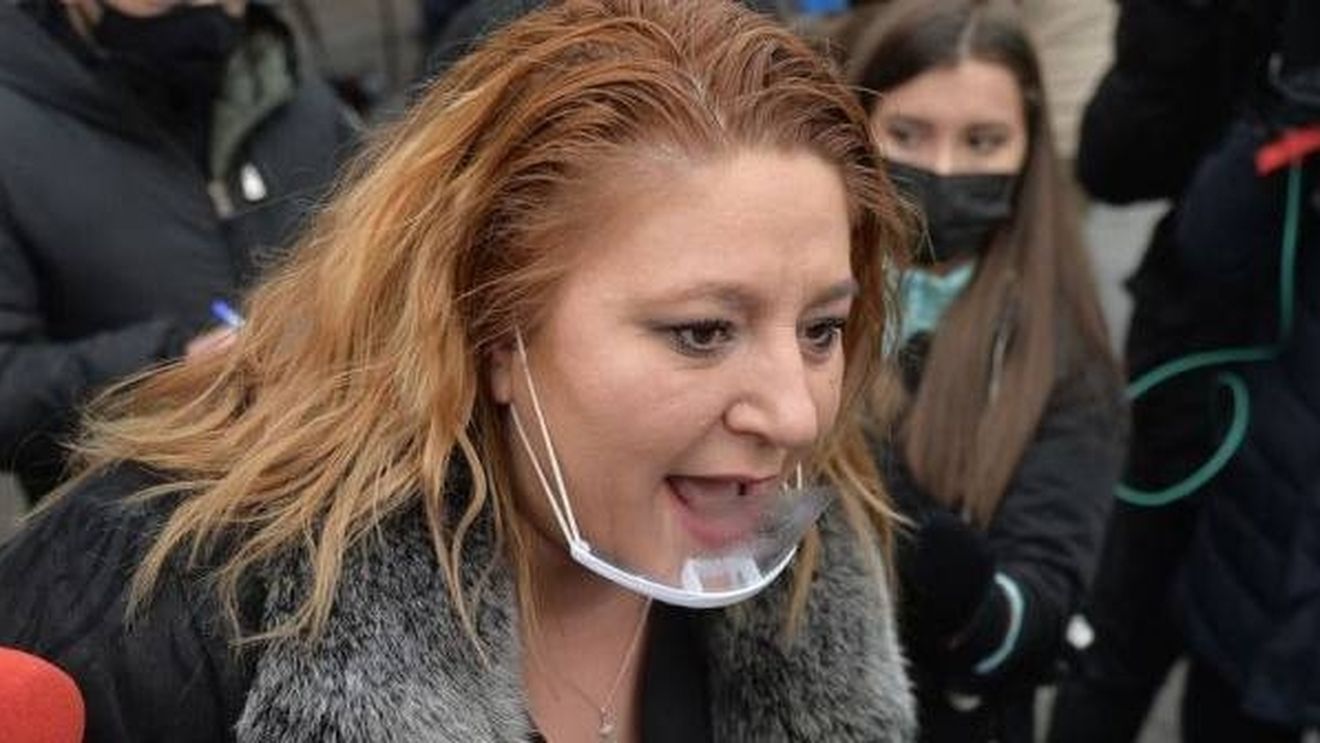 Diana Șoșoacă, anunț șoc: „Polițiștii primesc bonusuri la salariu dacă încătușează oameni fără botniță"