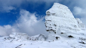 Revelion de coşmar pentru 135 de turişti rămaşi blocaţi pe platoul Bucegi! Operaţiunea de salvare a durat 5 ore