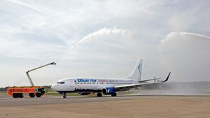 Blue Air a anulat 11.289 de zboruri! Amendă colosală de la ANPC, după numărul de curse record
