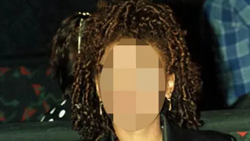 O vedetă a rămas traumatizată după asta: Purtam perucă, dar mi-a rămas agăţată în cui. A fost cel mai penibil moment din viaţă