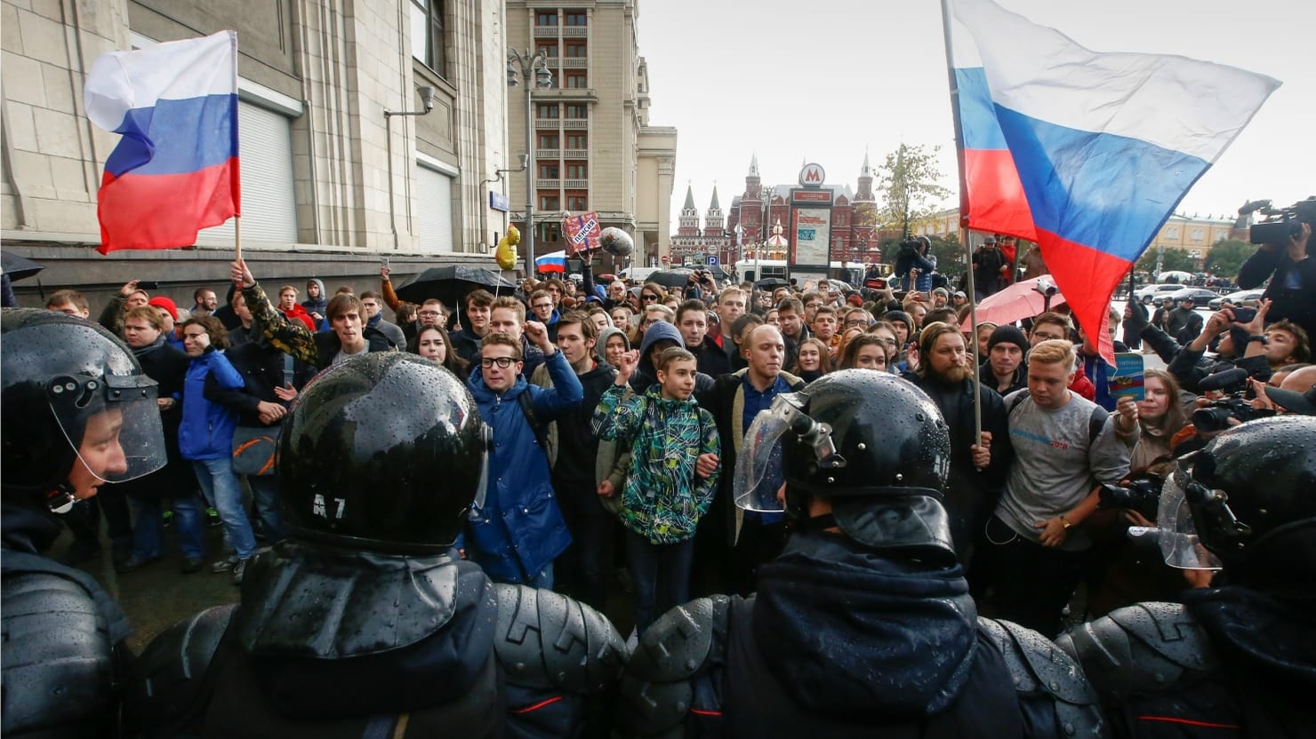 Scandal monstru în timpul manifestațiilor contra lui Putin! Au fost arestați și copii