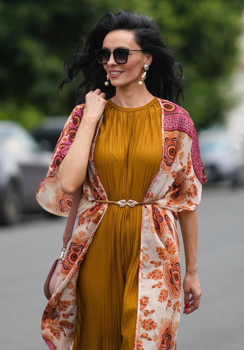 Cosmina Păsărin nu are iubit, dar se simte foarte bine așa. Spune că alesul ei există și va apărea