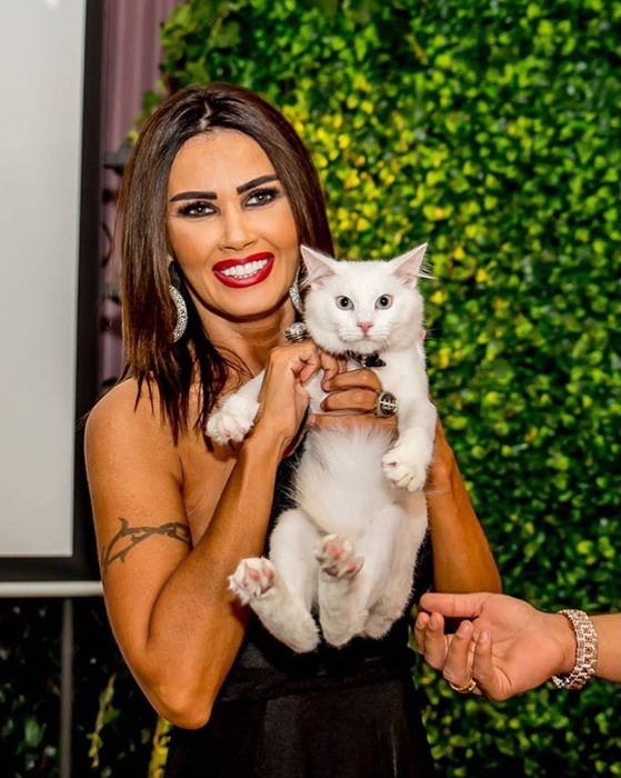 Oana Zăvoranu, schimbare de look: ”Înapoi la natural...”
