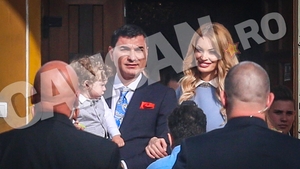 EXCLUSIV! Primele imagini cu Pelinel & Borcea împreună la botezul micuţului Milan!
