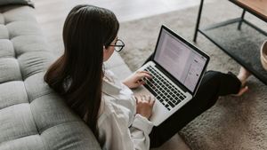 O badantă româncă s-a cuplat pe Facebook cu un așa-zis "inginer italian". După 2 ani, a aflat adevărul: Cine era, de fapt, iubitul ei