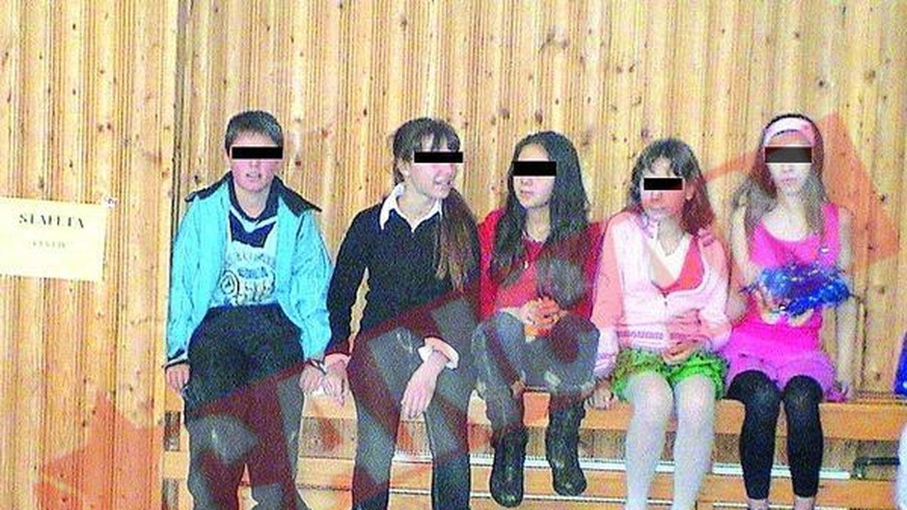 Profesor de sport acuzat ca a hartuit elevele