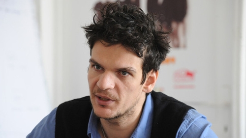 Tudor Chirilă e un artist complet: şi-a lansat o expoziţie foto la el pe blog! Vezi ce temă a ales!
