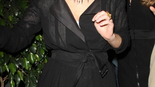 Lindsay Lohan, din arest, direct la petrecere