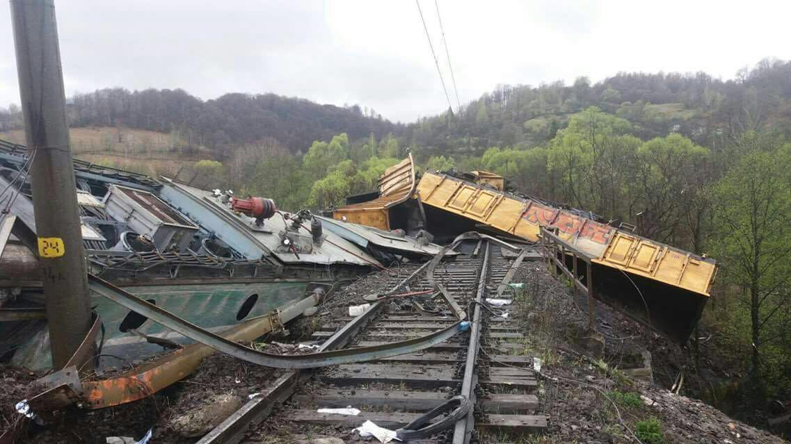 Imaginile au fost realizate la puţin timp după accidentul feroviar