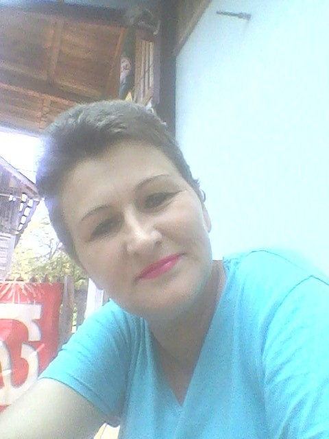 Gestul emoţionant pe care l-a făcut Andreea Marin pentru Violeta, femeia care a murit la scurt timp după ce echipa „Visuri la cheie” i-a renovat casa