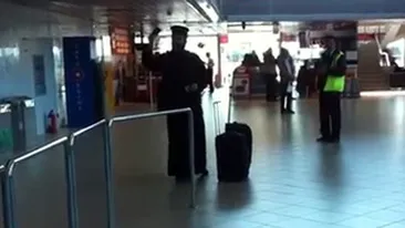 Video dumnezeiesc! Preotul asta injura tot ce misca: F***-ti Dumnezeii ma-tii si biserica ma-tii! Nu-ti bagi p***a in sutana mea, ba!