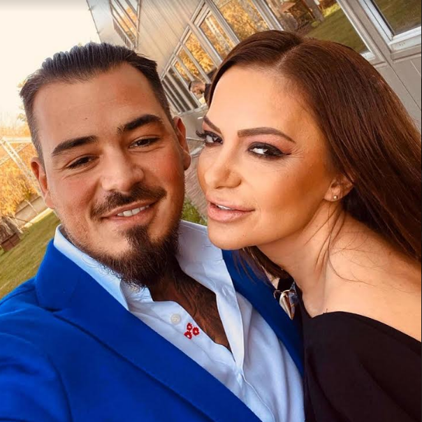 El este cel mai sexy saxofonist din România! A ținut dietă iar transformarea e uluitoare