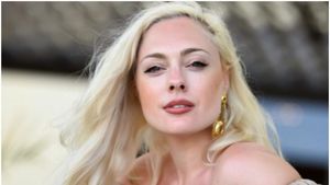 Giulia Nahmany, ședință foto fără inhibiții la 38 de ani: "Nu în numărul de kilograme rezidă succesul unei femei"