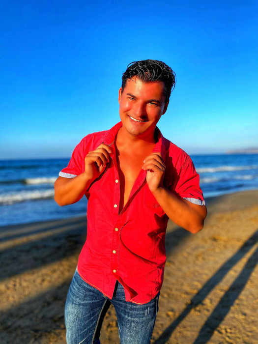 Lovitura dată de Fabio Niță în Grecia și Republica Dominicană! Incendiar cu două modele internaționale VIDEO
