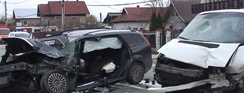 Tragedie în Sălaj. Beat la volan şi fără carnet, un tânăr a ucis un om şi a rănit alţi doi