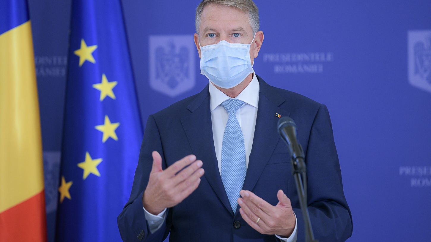 Klaus Iohannis, după ce numărul de cazuri noi COVID-19 a ajuns la aproape 7000: „efortul de a reduce curba infecțiilor trebuie să fie unul colectiv”