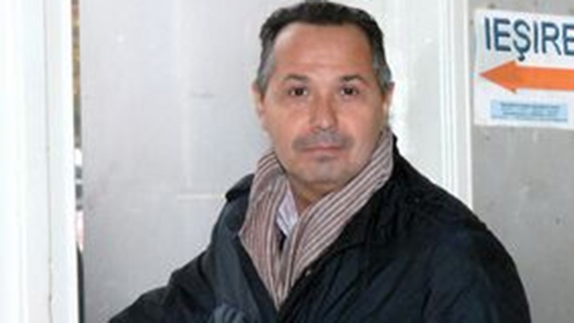 Tragedie in familia unui cunoscut politician roman! Si-a ingropat fratele care a decis sa-si puna capat zilelor si s-a spanzurat