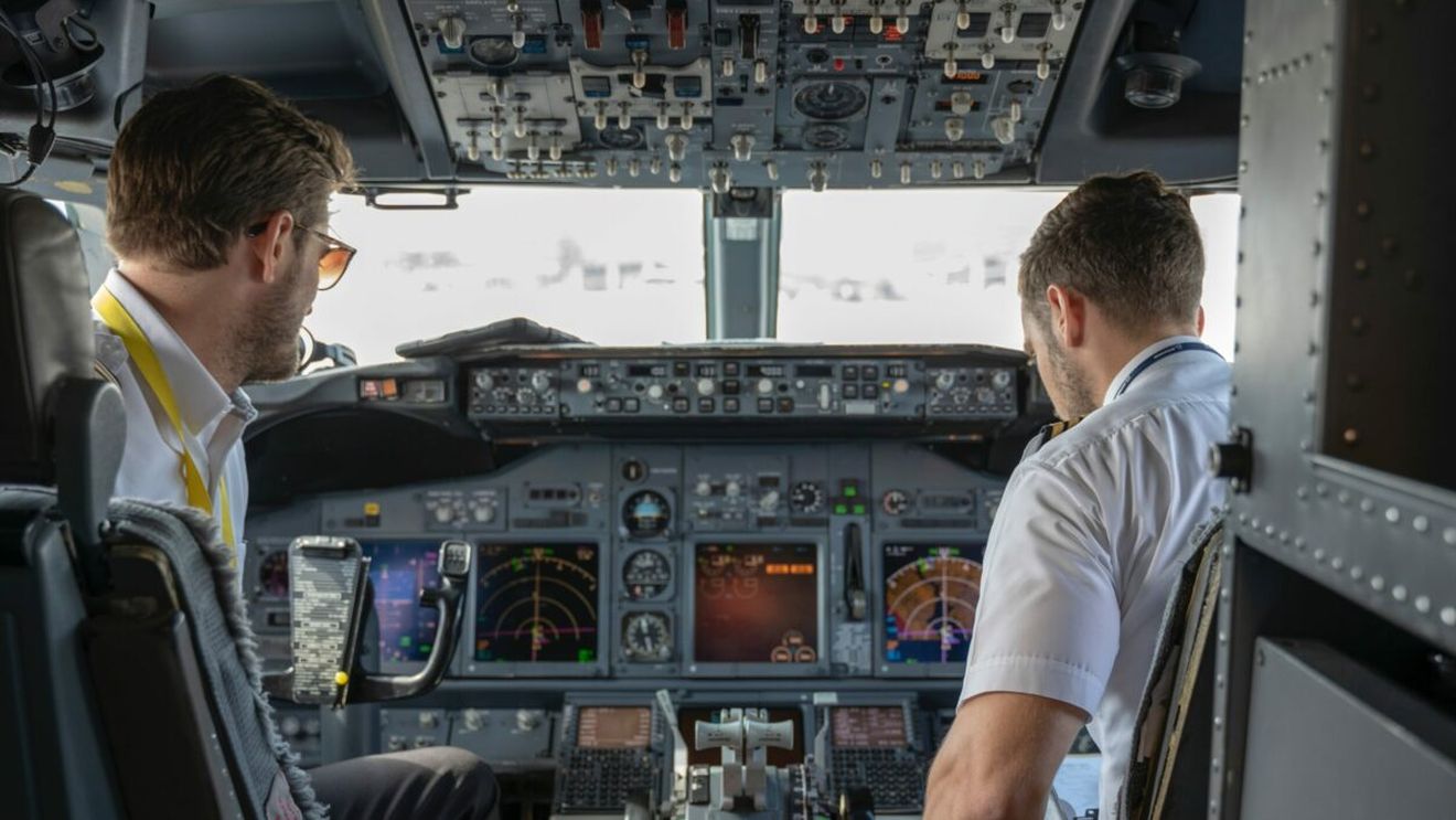 Ce fac, de fapt, piloții după ce avioanele își iau zborul. Oamenii vor intra în panică la auzul acestui studiu