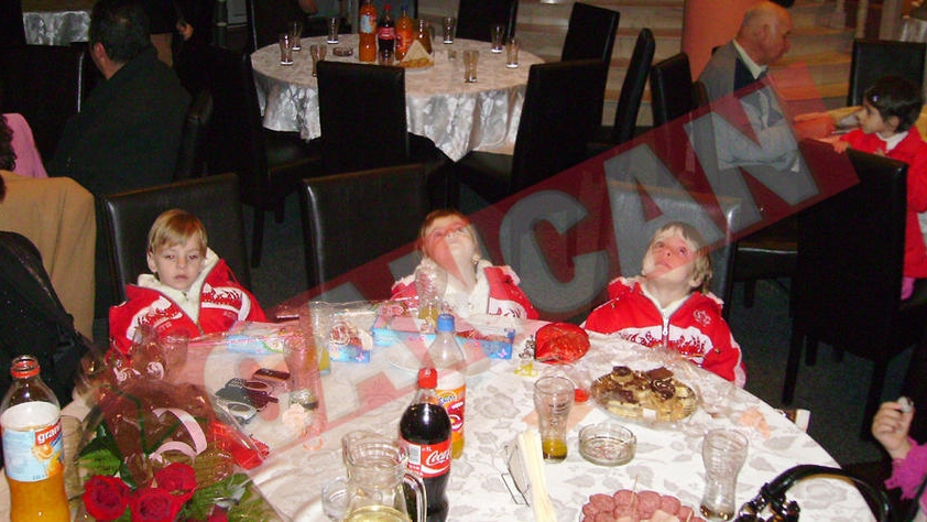 Tripletele din Aiud au fost sarbatorite la restaurant