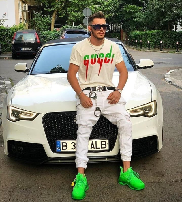 Ce au de împărțit Philip și Jador? (Sursa: Instagram)
