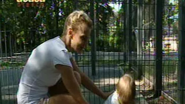 Jojo mai vrea inca doi copii: Achim m-a facut sa redescopar lucruri si sa-mi retraiesc copilaria! Uite ce frumos se joaca cei doi in parc!