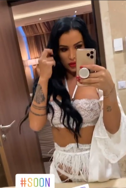 Daniela Crudu, filmată în ipostaze intime alături de unul dintre musculoșii de la Insula Iubirii! Bruneta a spus adevărul despre imaginile HOT
