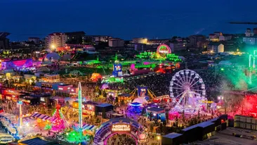 BEACH, PLEASE! INTRĂ ÎN ISTORIE: peste 600.000 de participanți, cea mai mare ediție de până acum și începutul unei noi ere la NIBIRU