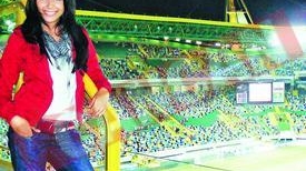 Corina Caragea face colectie de mingi de fotbal