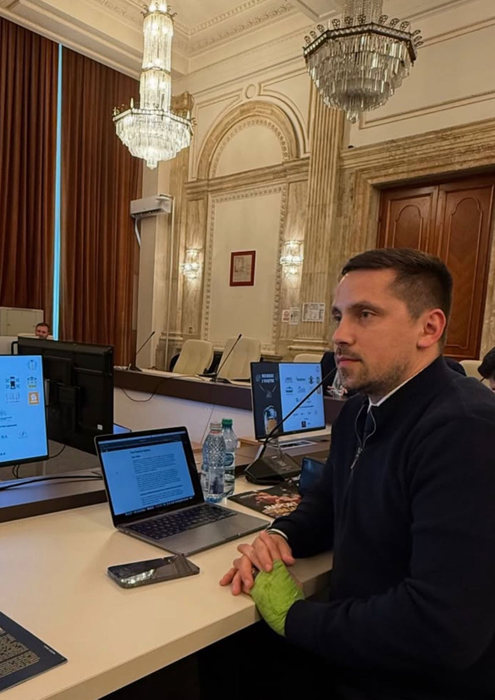 Ștefan Manolache a fost atacat de un coleg de partid în timpul unei ședințe