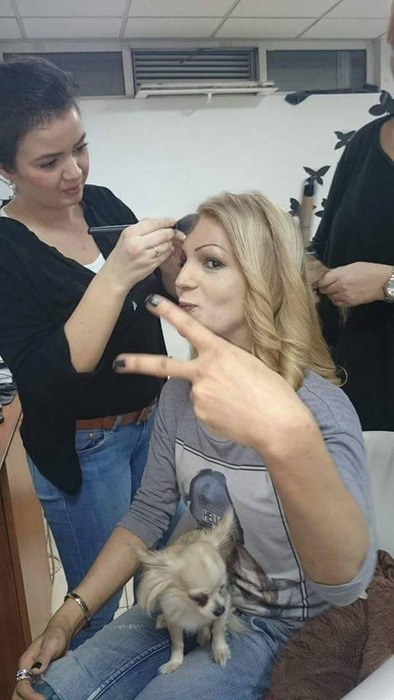 Transsexualul Naomi și-a pus silicoane. În așteptarea audițiilor pentru Britain’s Got Talent, a început să ia lecții de canto