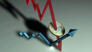 Vești dezastruoase pentru românii cu credite la bănci. Ce se va întâmpla cu ratele
