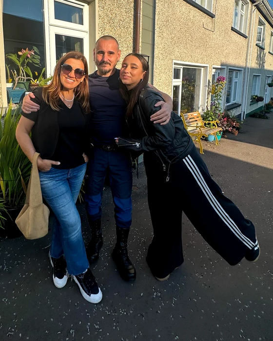 Mirela Retegan, Maya Sorian și tatăl ei. Sursa foto: Instagram