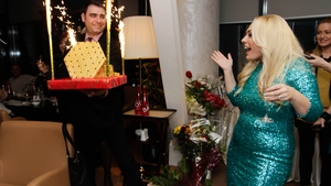 Giulia Nahmany a sărbătorit împlinirea vârstei de 30 de ani! Vezi ce invitaţi surpriză a avut şi ce cadouri a primit