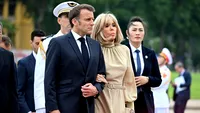 Emmanuel Macron ar fi fost pălmuit de soție în avionul prezidențial, la sosirea în Vietnam. Imaginile s-au viralizat rapid + Prima reacție a Palatului Elysee