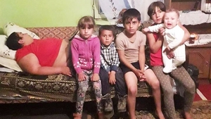 Adevărul cutremurător din spatele acestei fotografii. Cine este, de fapt, Adriana
