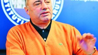 Solomon plateste datoria Universitatii
