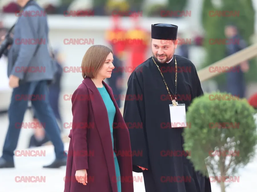 Președintele Republicii Moldova, Maia Sandu, a sosit la slujba de sfințire a Catedralei Mântuirii Neamului