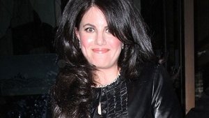 In sfarsit, Monica Lewinsky spune tot - "Clinton era insatiabil, obsedat de jucarii sexuale si visa sa participe la orgii"