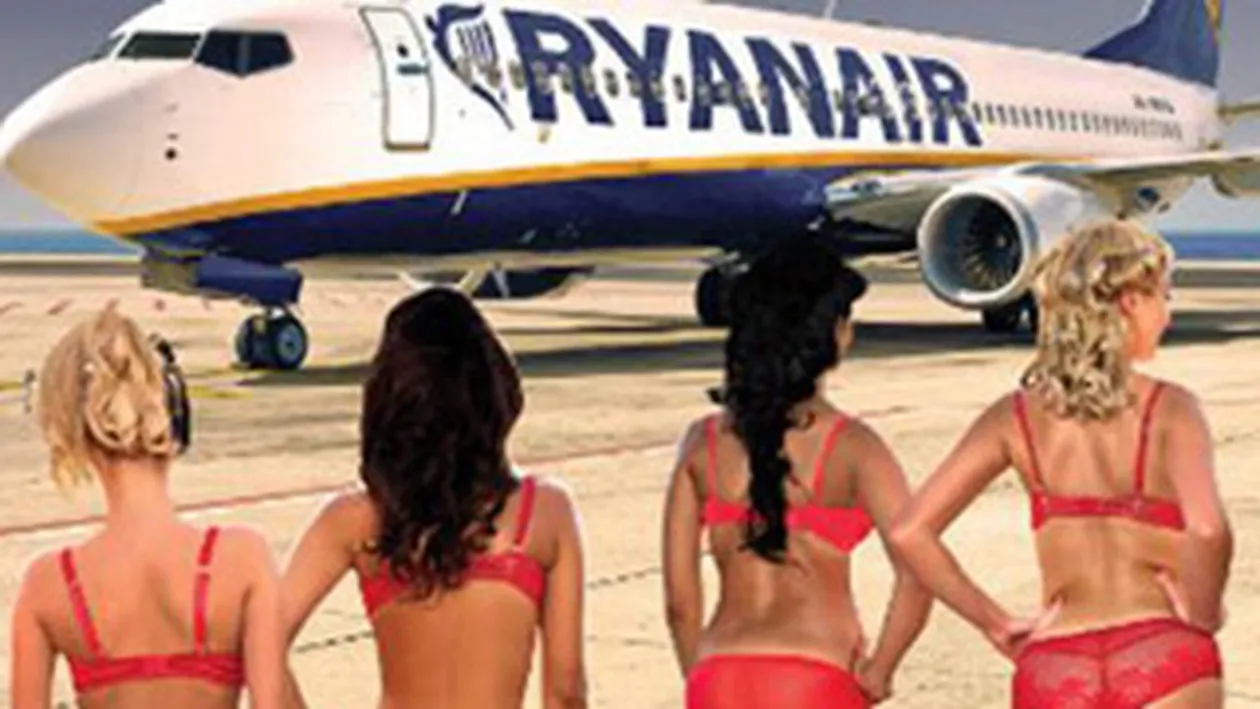 Frumusetea lor iti da aaaaaripi! S-a lansat controversatul calendar sexy al stewardeselor Ryanair, editia 2012