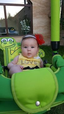Anais, fiica lui Christian şi a Iuliei Sabbagh, este o  mică vedetă pe reţelele de socializare.