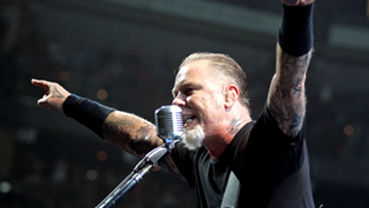 Liderul trupei Metallica, pacalit cu 500 de dolari intr-un restaurant moscovit