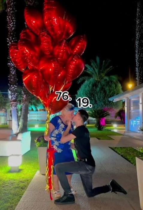 Viral! Dragoste fără limite de… vârstă. Bunicuța sexy, cerută în căsătorie de iubitul cu 57 de ani mai tânăr