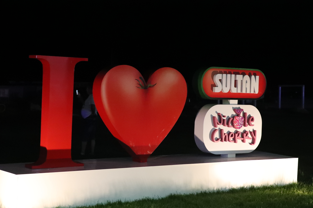 Lansare Ketchup Sultan! Nicole Cherry a dat startul petrecerii împreună cu milionarul turc