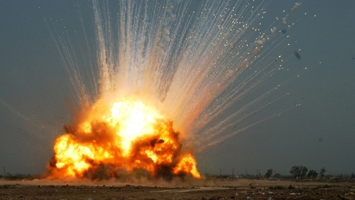 Ce înseamnă când visezi explozie? Semnificaţiile ascunse ale unui eveniment tragic în viaţa reală!